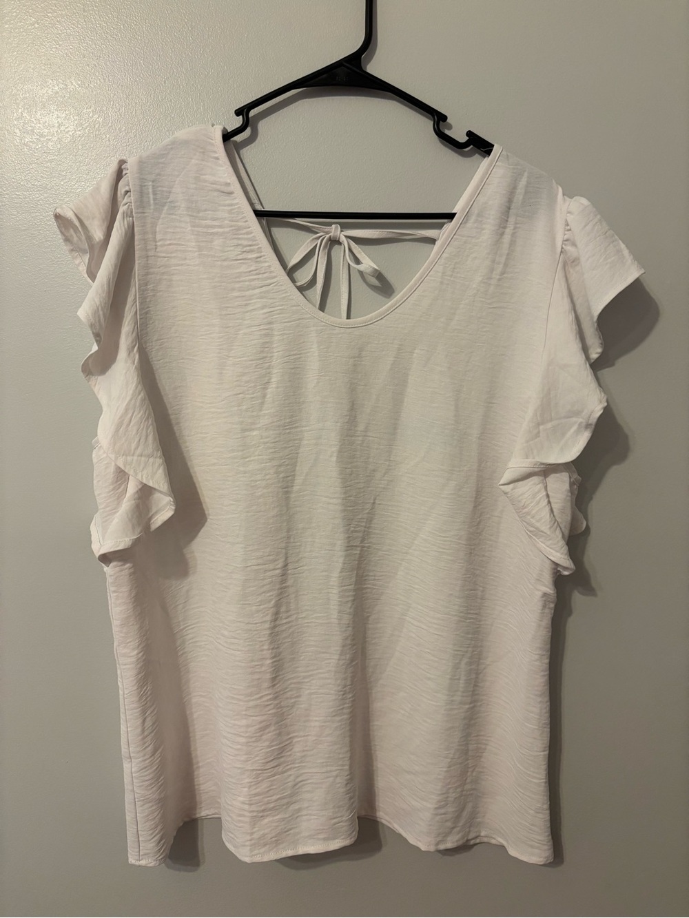 Women’s Cream Ruffle Sleeve Tie-Back Tops